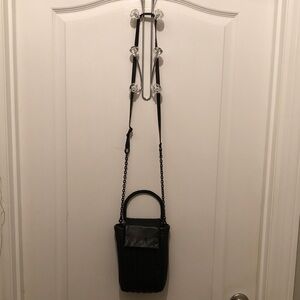 Chic Black Crossbody Bag with Chain Strap